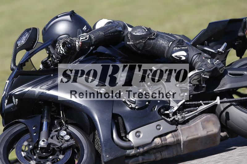 /Archiv-2025/48 25.08.2025 Cornu Master School ADR/rot-rouge/34